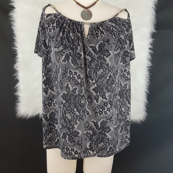 Jennifer Lopez Tops - Jennifer Lopez Black & Grey Print Top Size 0X